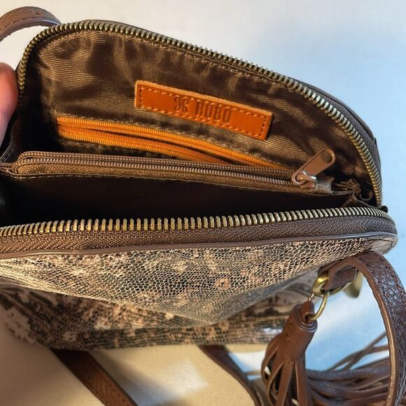 HOBO Serpent CROSSBODY - Picture 3 of 3